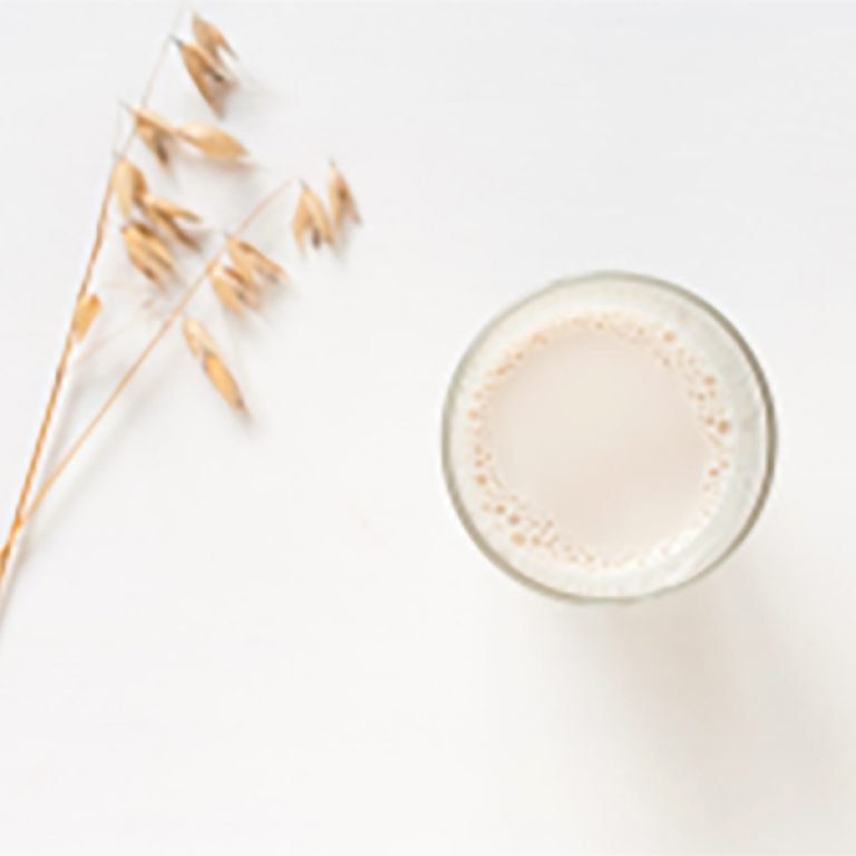 is-oat-milk-healthier-than-regular-milk-freshground